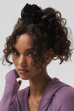 Mesh Sweet Nothing Oversize Scrunchie - Black