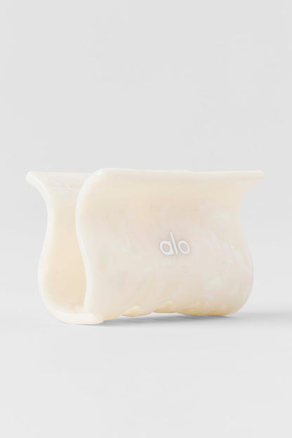 Effortless Claw Clip - White Pearl