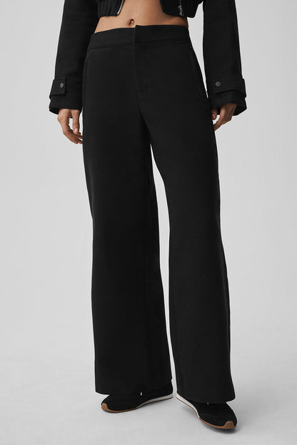 Mid-Rise Cosmopolitan Snap Pant - Black