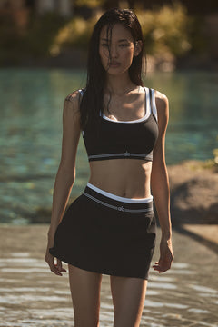 Black/White